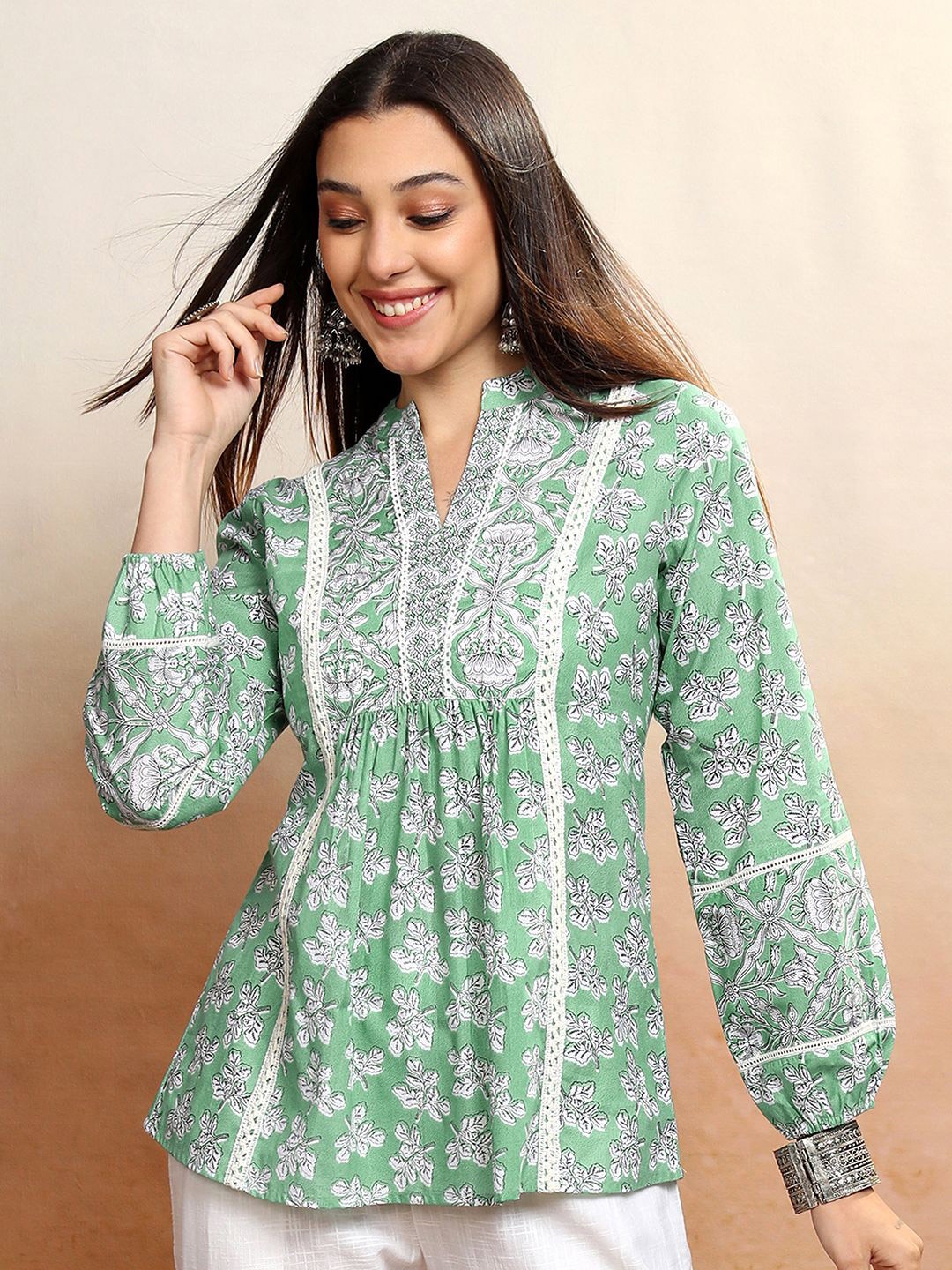 

Vishudh Green Floral Printed Mandarin Collar Gathered or Pleated Cotton Empire Top