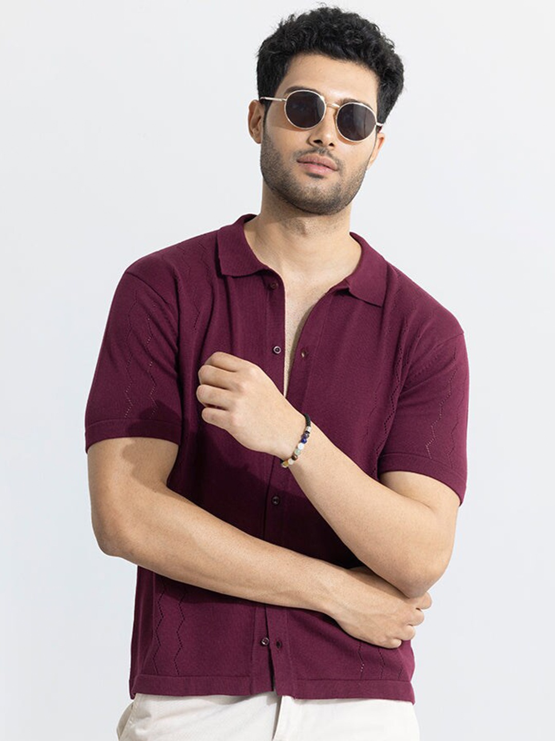 

Snitch Maroon Classic Slim Fit Opaque Cotton Casual Shirt