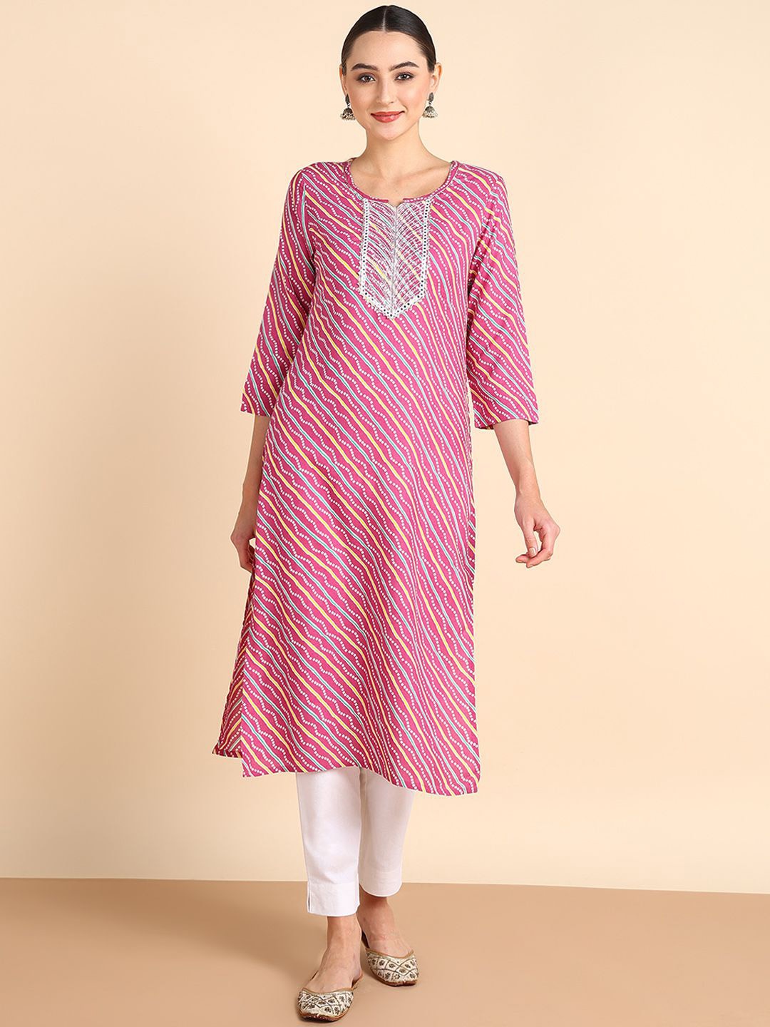 

Maaesa Leheriya Printed Round Neck Mirror Work Straight Kurta, Pink