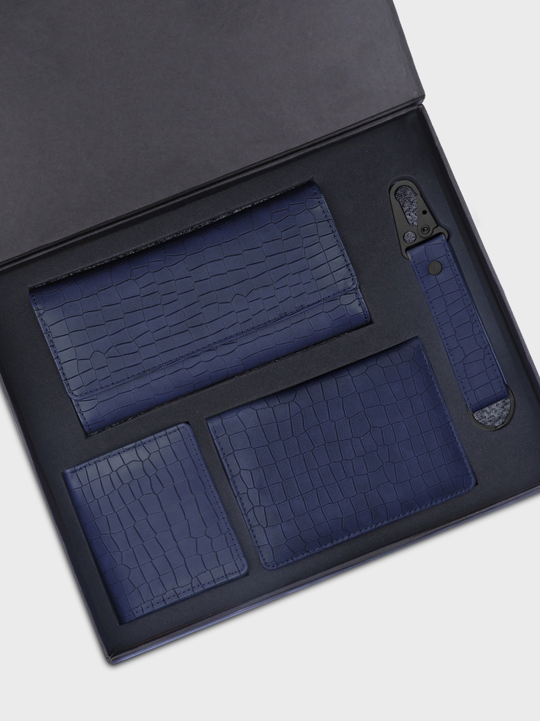 

The Wallet Store 4Pcs Accessory Gift Set, Blue