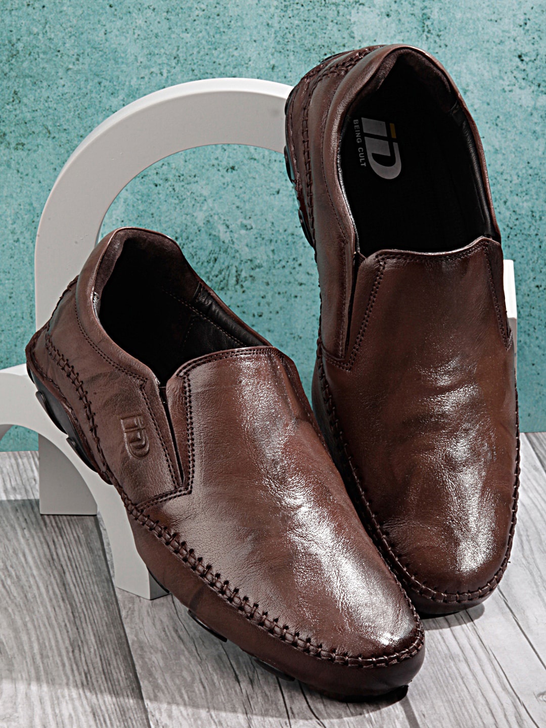 

ID Men Round Toe Leather Slip-On Sneakers, Brown