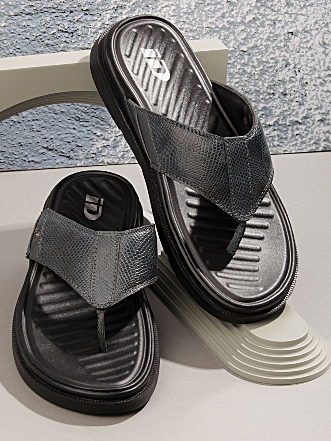 

ID Men Leather Comfort Sandals, Blue