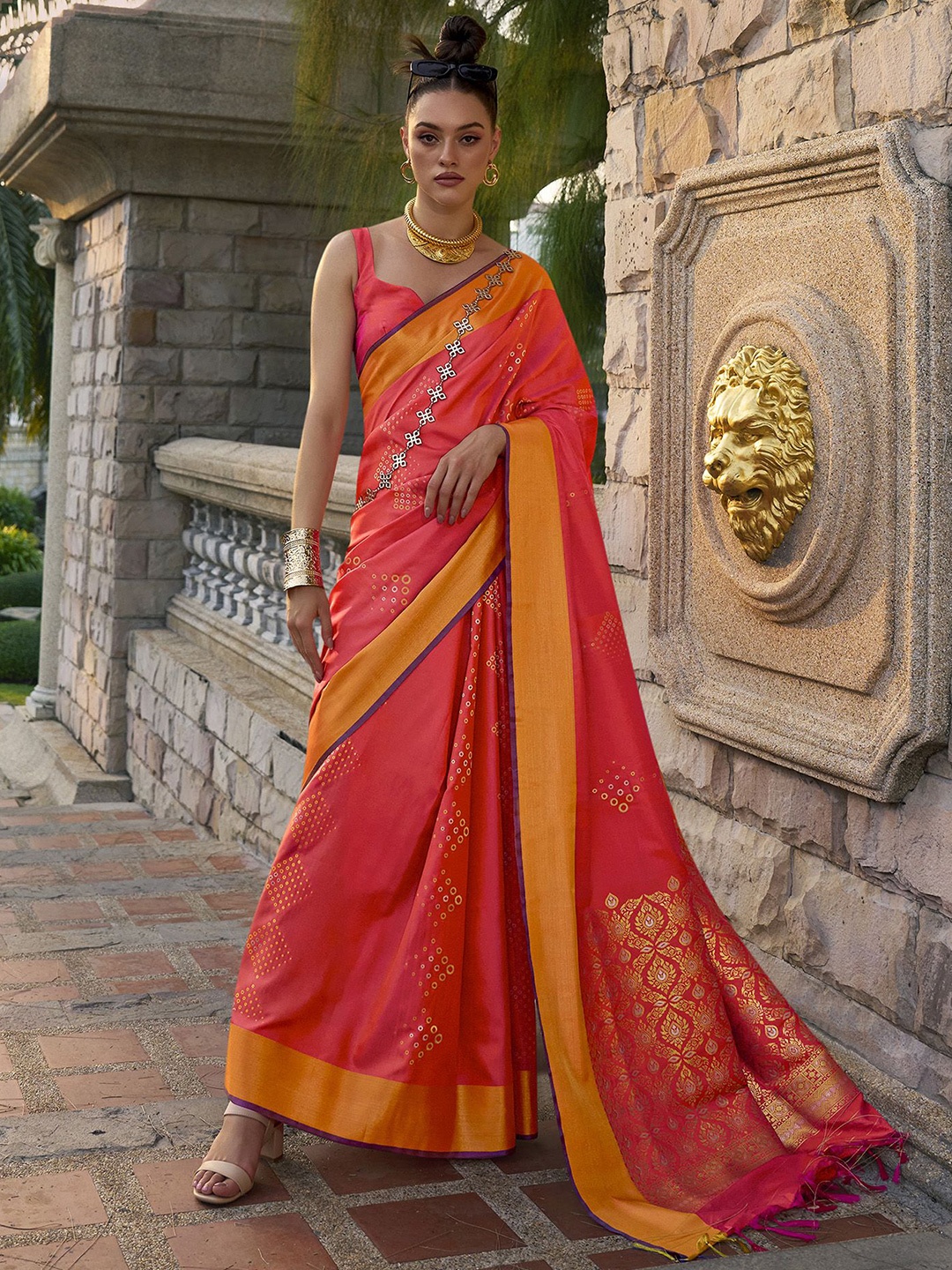 elora Woven Design Zari Saree, Red