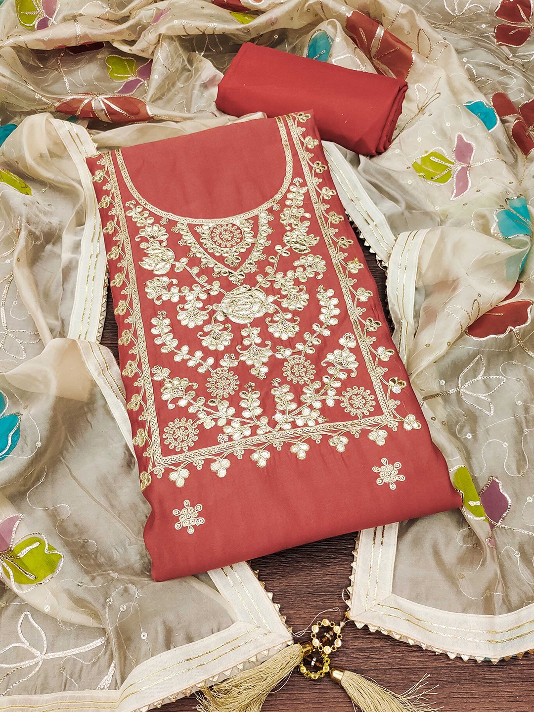 

Ishin Embroidered Unstitched Dress Material, Peach