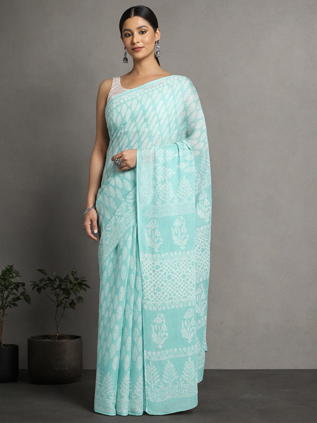 

KALINI Floral Pure Linen Block Print Saree, Sea green