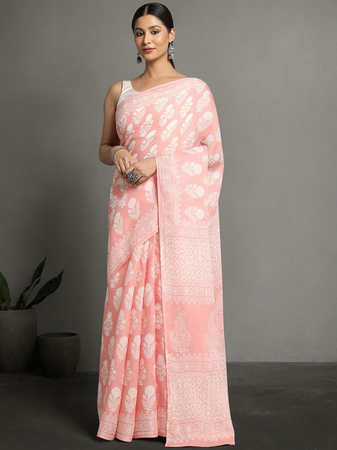 

KALINI Floral Pure Linen Block Print Saree, Pink