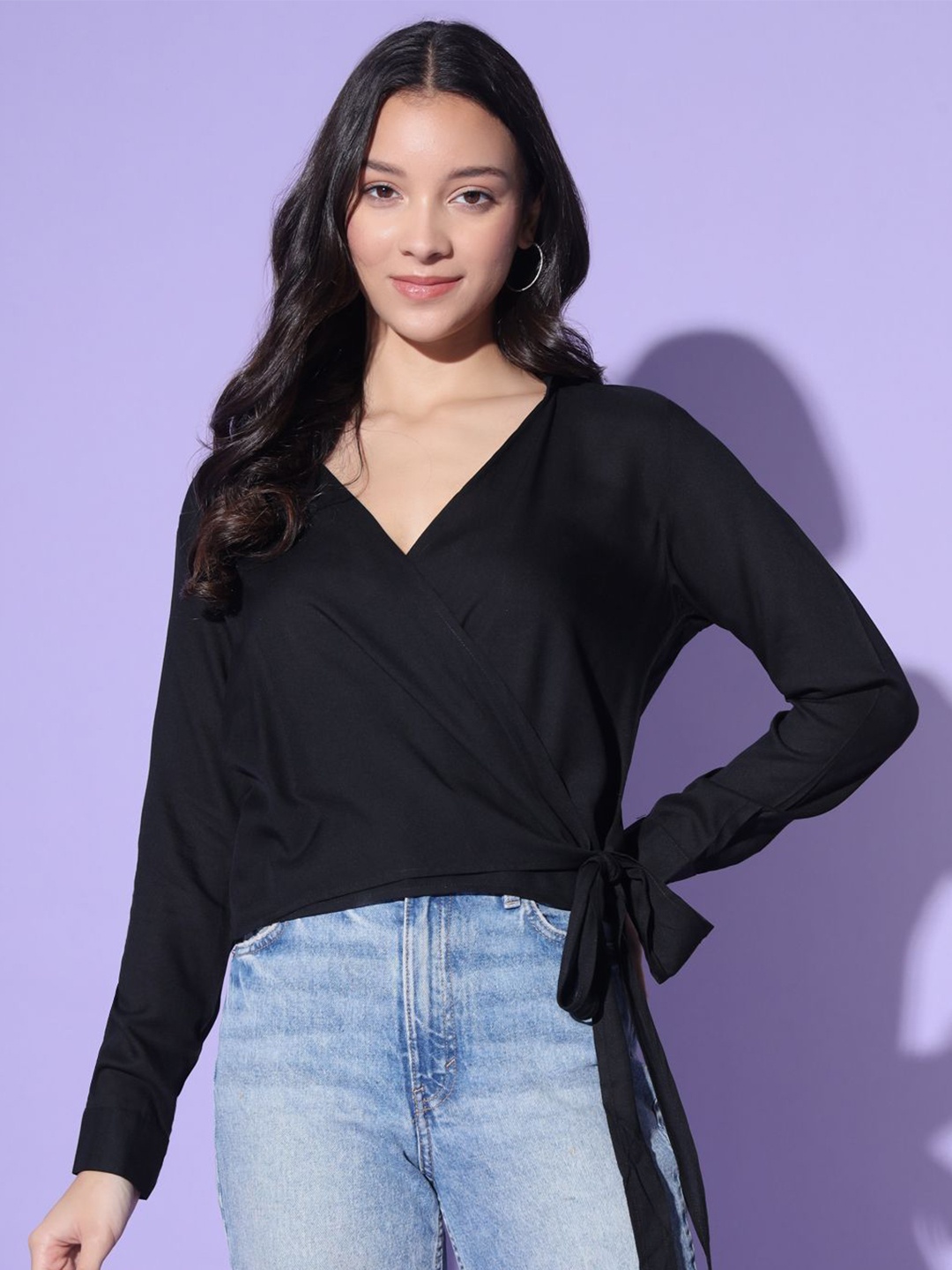 

Trend Arrest V-Neck Wrap Top, Black