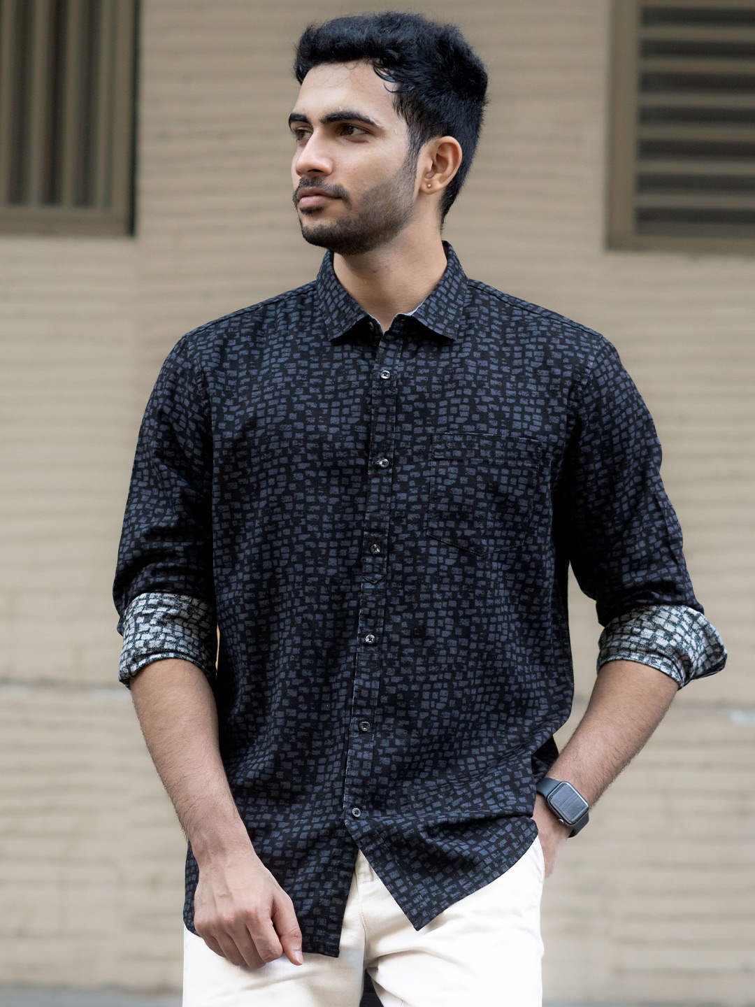 

URBARO Smart Slim Fit Spread Collar Long Sleeves Cotton Casual Shirt, Black