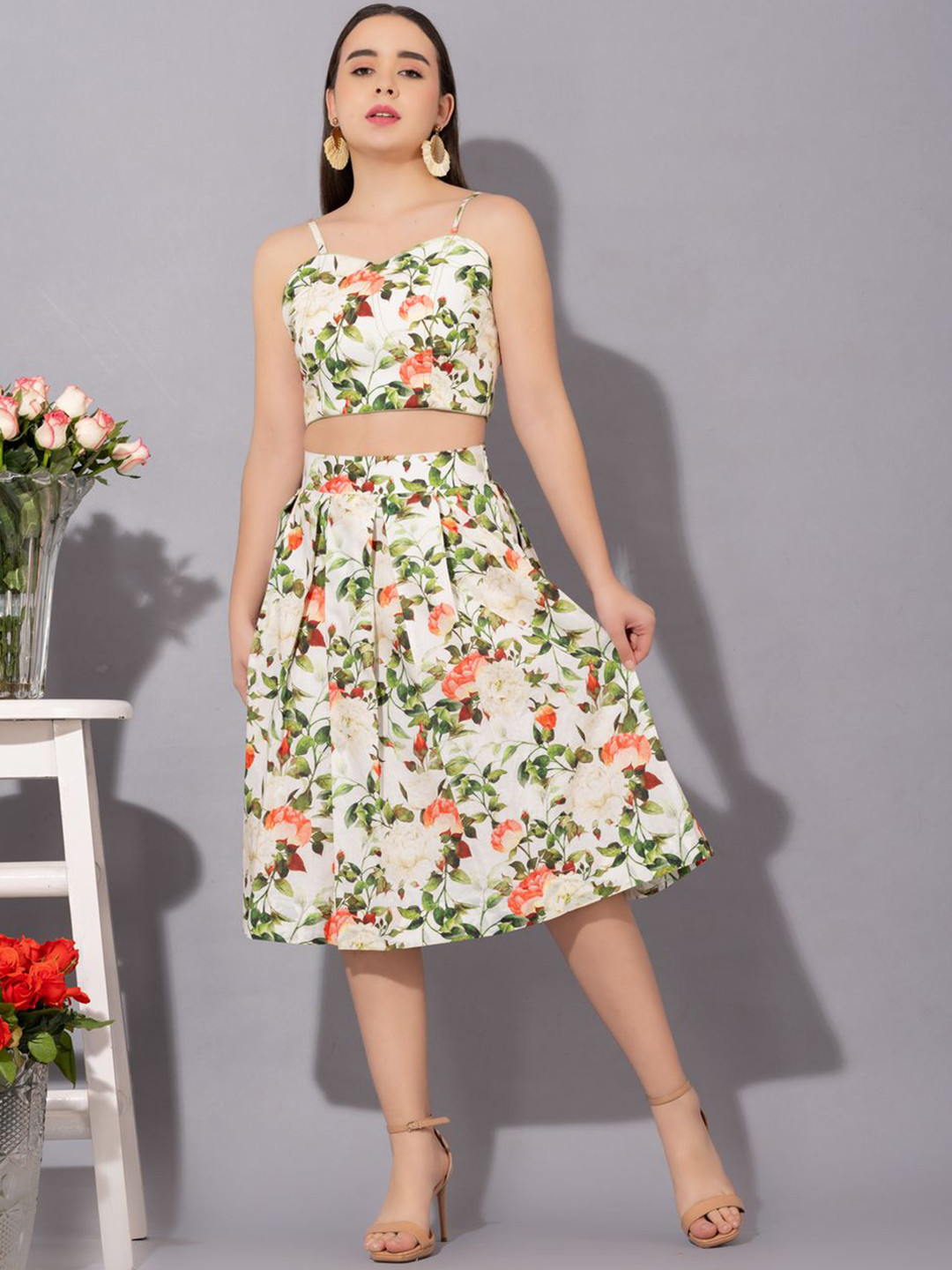 

KOVET Printed Flared Knee Length Pleats Skirt, White