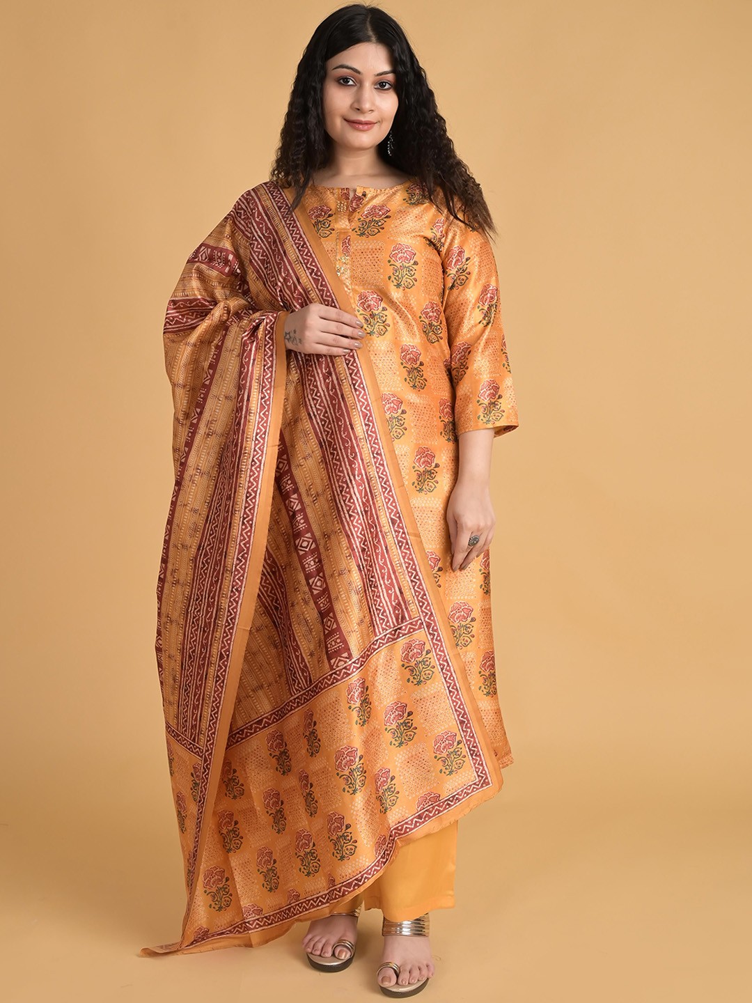 

SHOOLIN Notched Neck Floral Printed Straight Kurta with Trouser & Dupatta, Yellow