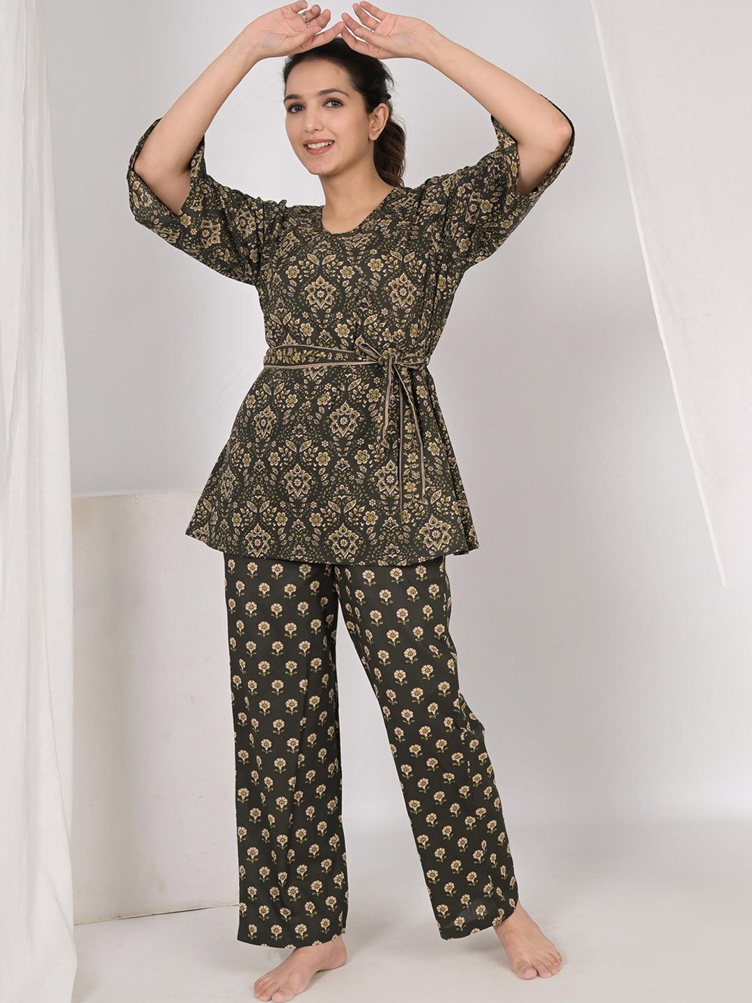 

SHOOLIN Floral Printed V-Neck Pure Cotton Night suit, Olive