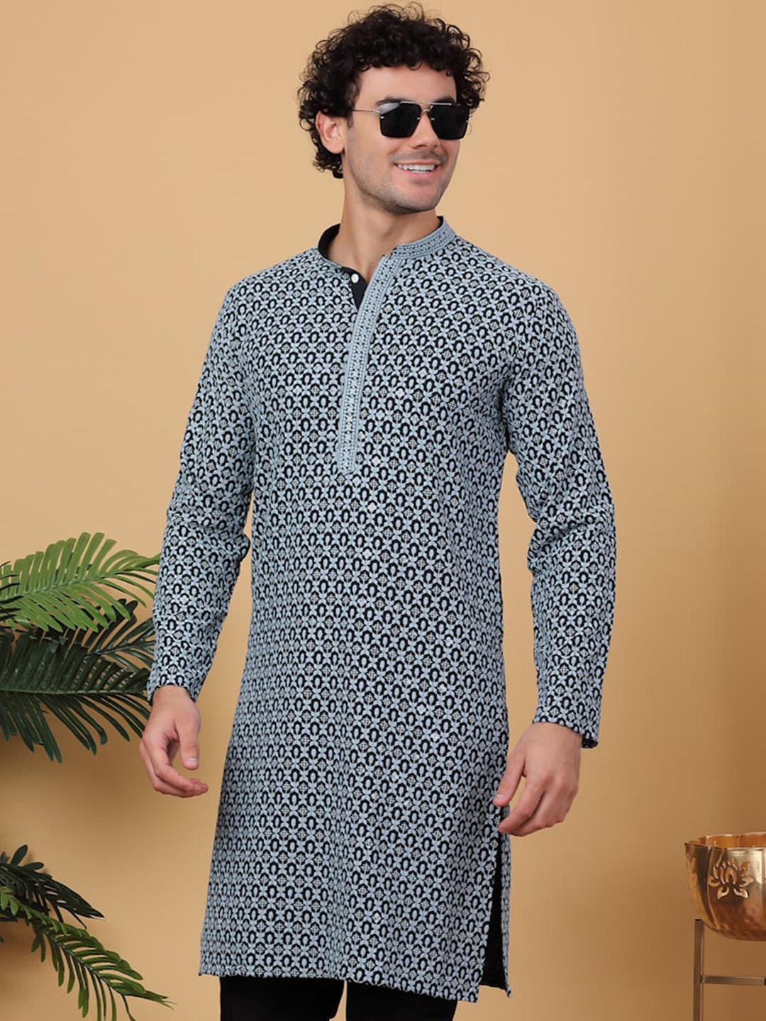 Anouk Geometric Printed Empire Straight Kurta, Black