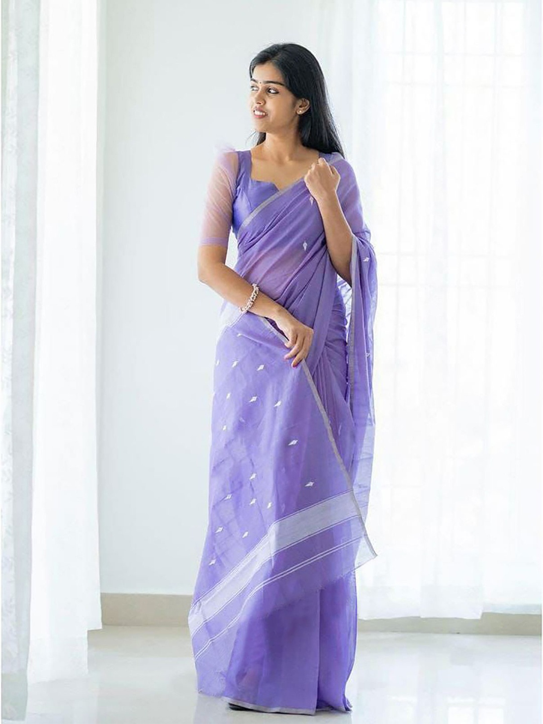 

BerMondsey Woven Design Banarasi Saree, Purple