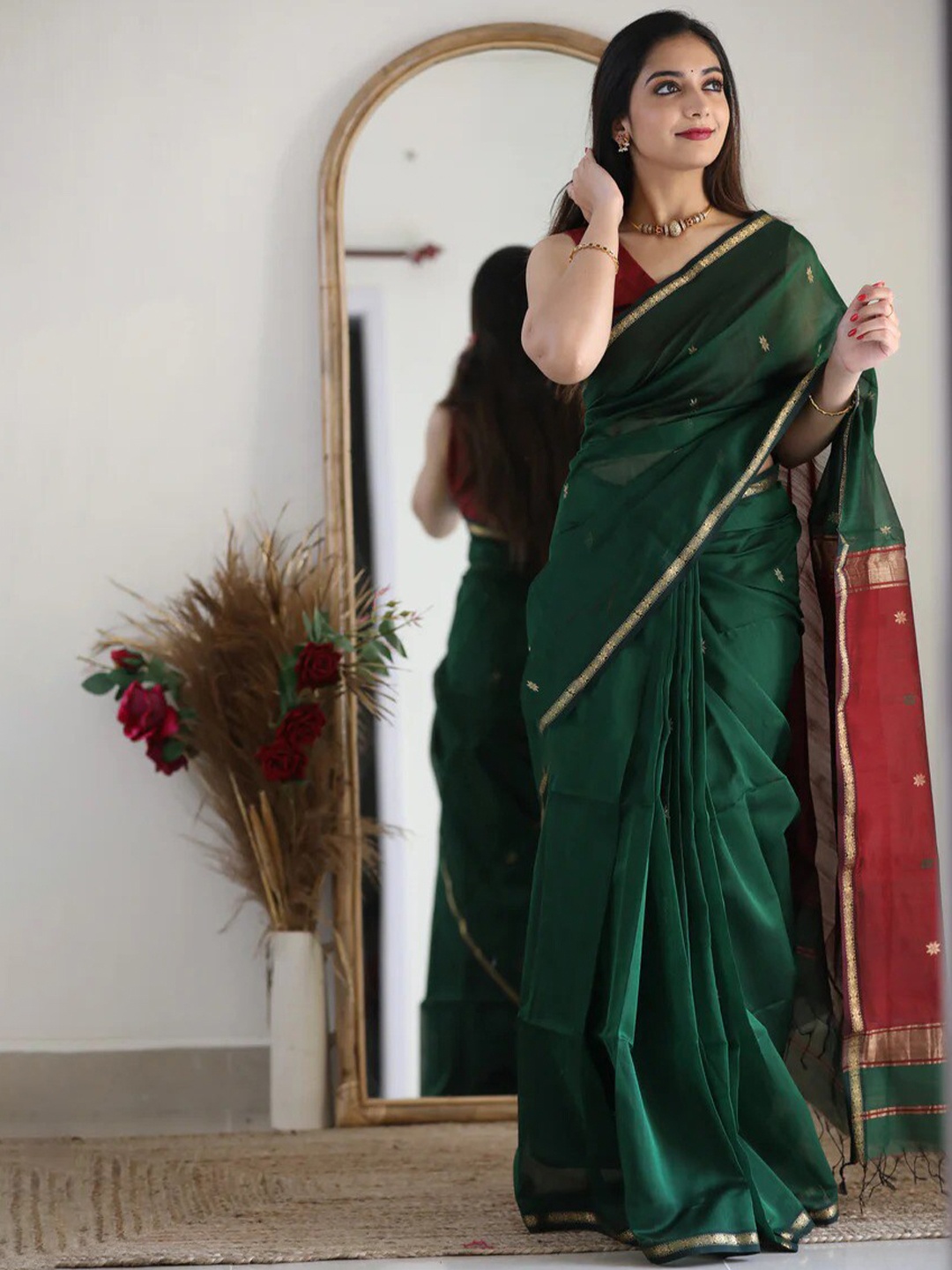 

BerMondsey Woven Design Banarasi Saree, Green