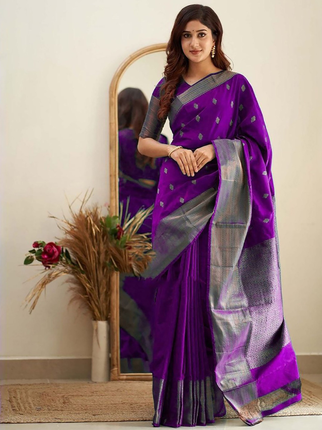 

BerMondsey Woven Design Zari Banarasi Saree, Purple