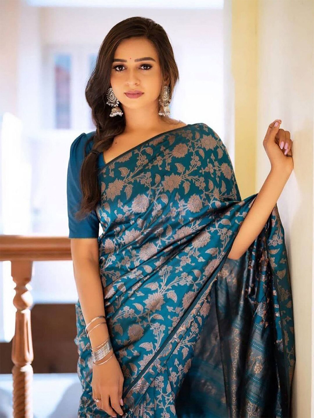 

Aldwych Zari Silk Blend Banarasi Saree, Blue