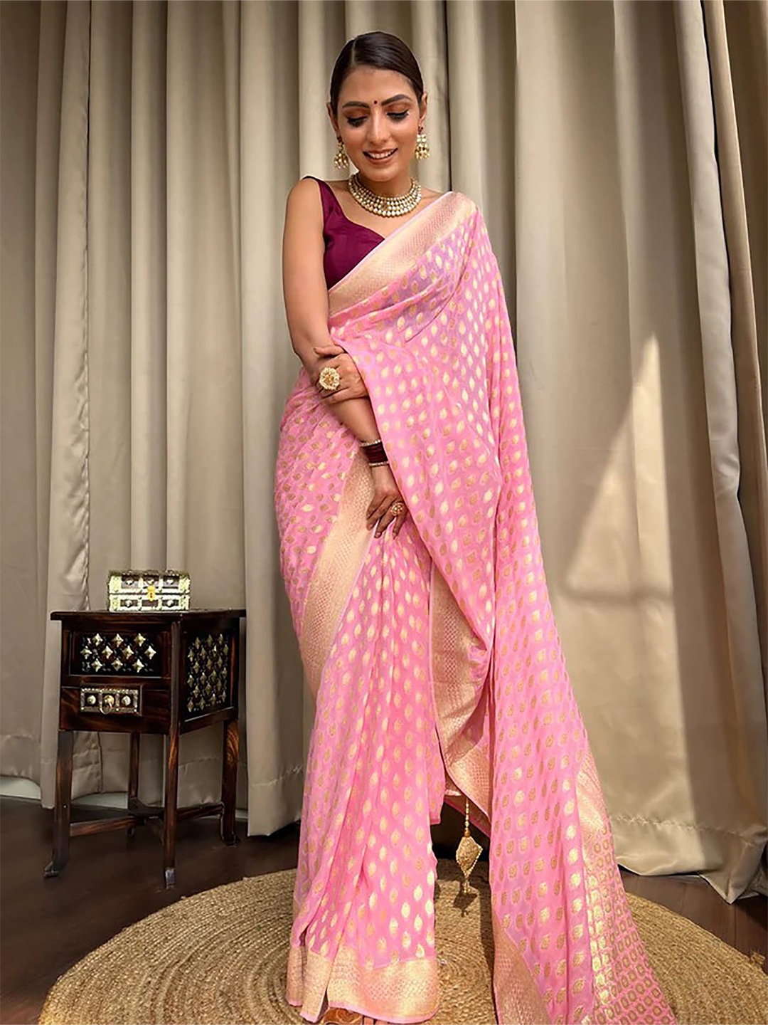 

Aldwych Woven Design Zari Banarasi Saree, Pink