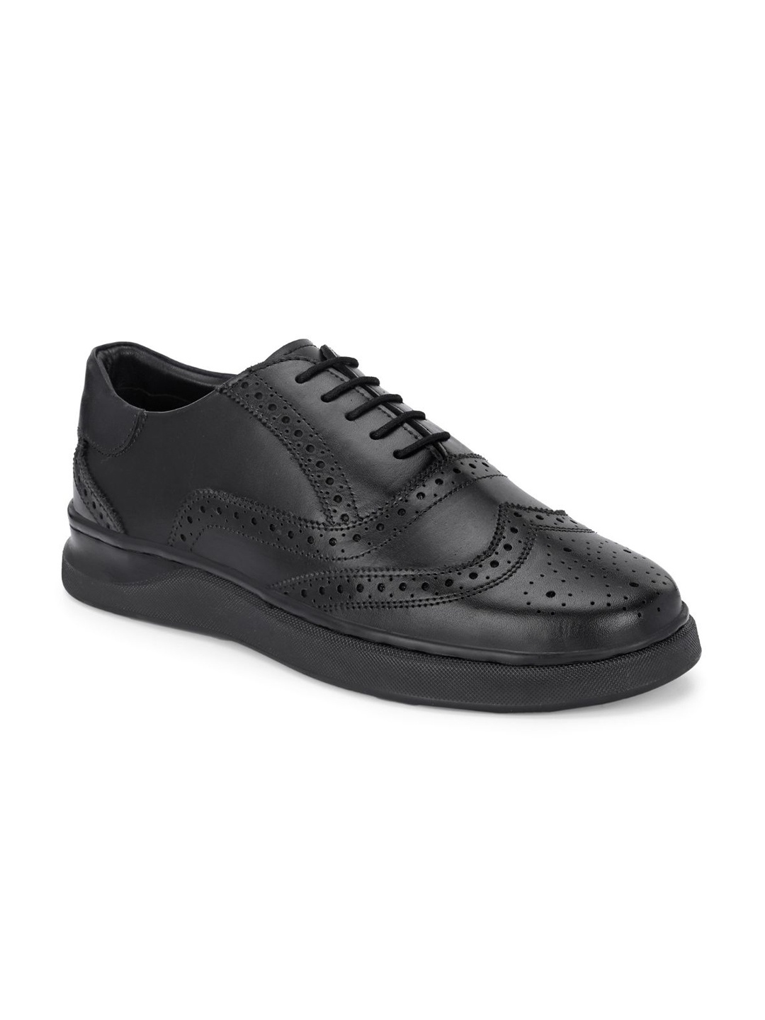 

LEGWORK Men Textured Round Toe Comfort Insole Leather Sneakers, Black