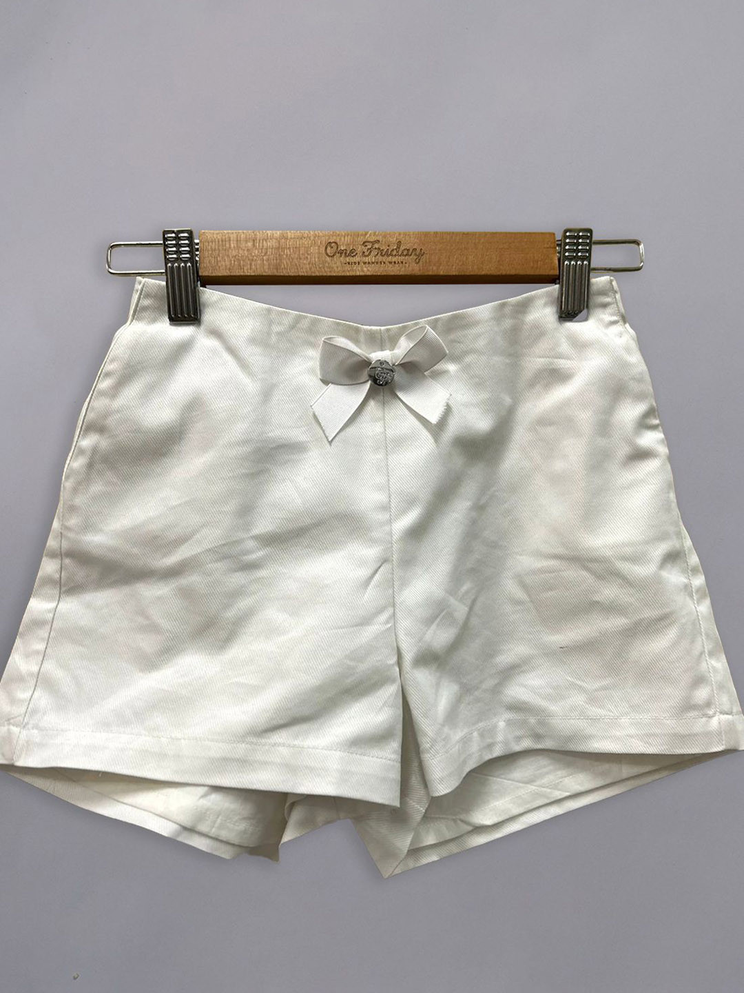 

One Friday Girls Regular Fit Mid-Rise Shorts, Off white