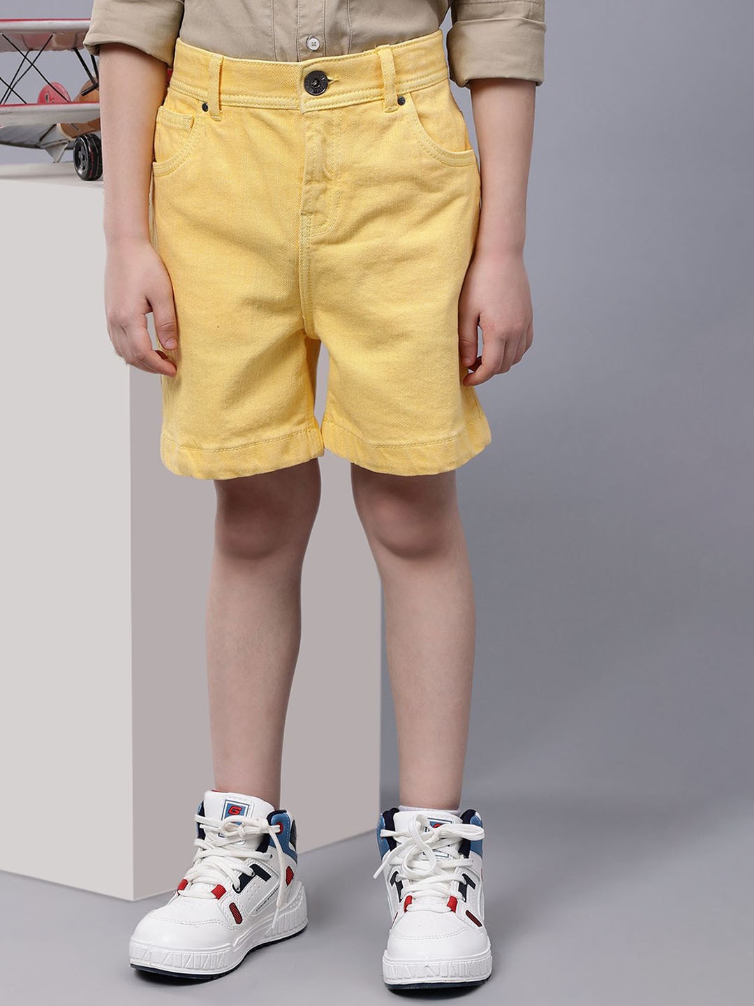 

One Friday Boys Mid-Rise Regular Fit Casual Shorts, Yellow