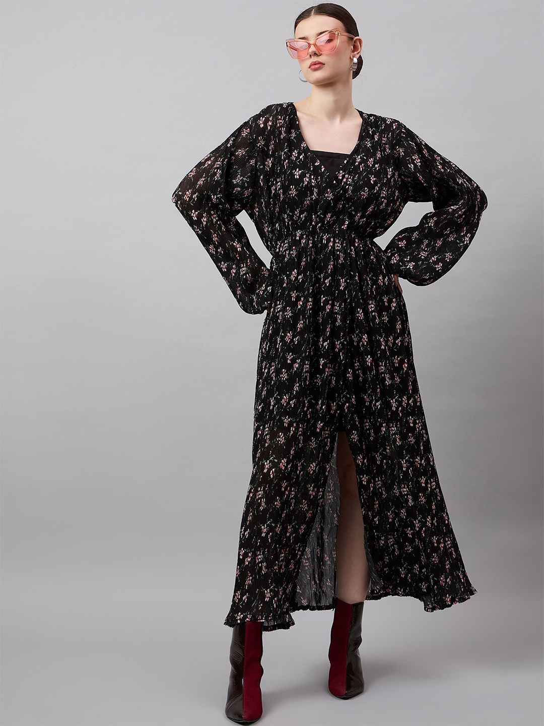 The Roadster Lifestyle Co. Black V-Neck Long Puff Sleeves Printed Maxi Dress