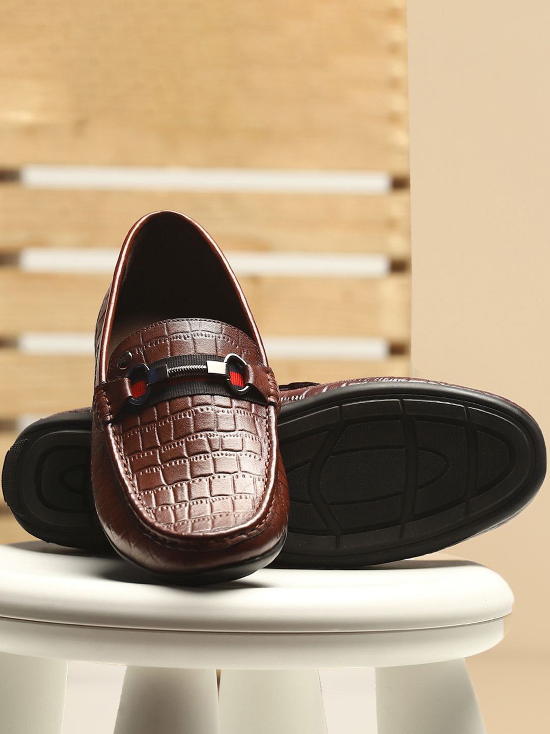 

Monte Carlo Men Textured Leather Horsebit Loafers, Tan