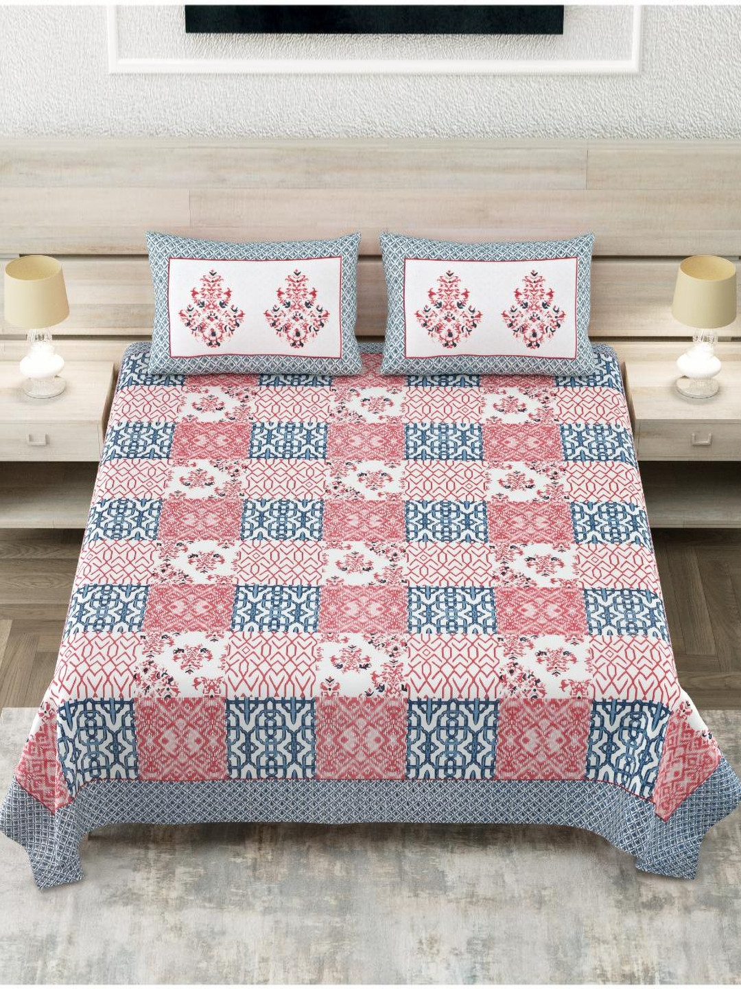 

Block Print Story Heritage Blue & White Cotton 210 TC King Bedsheet With 2 Pillow Covers