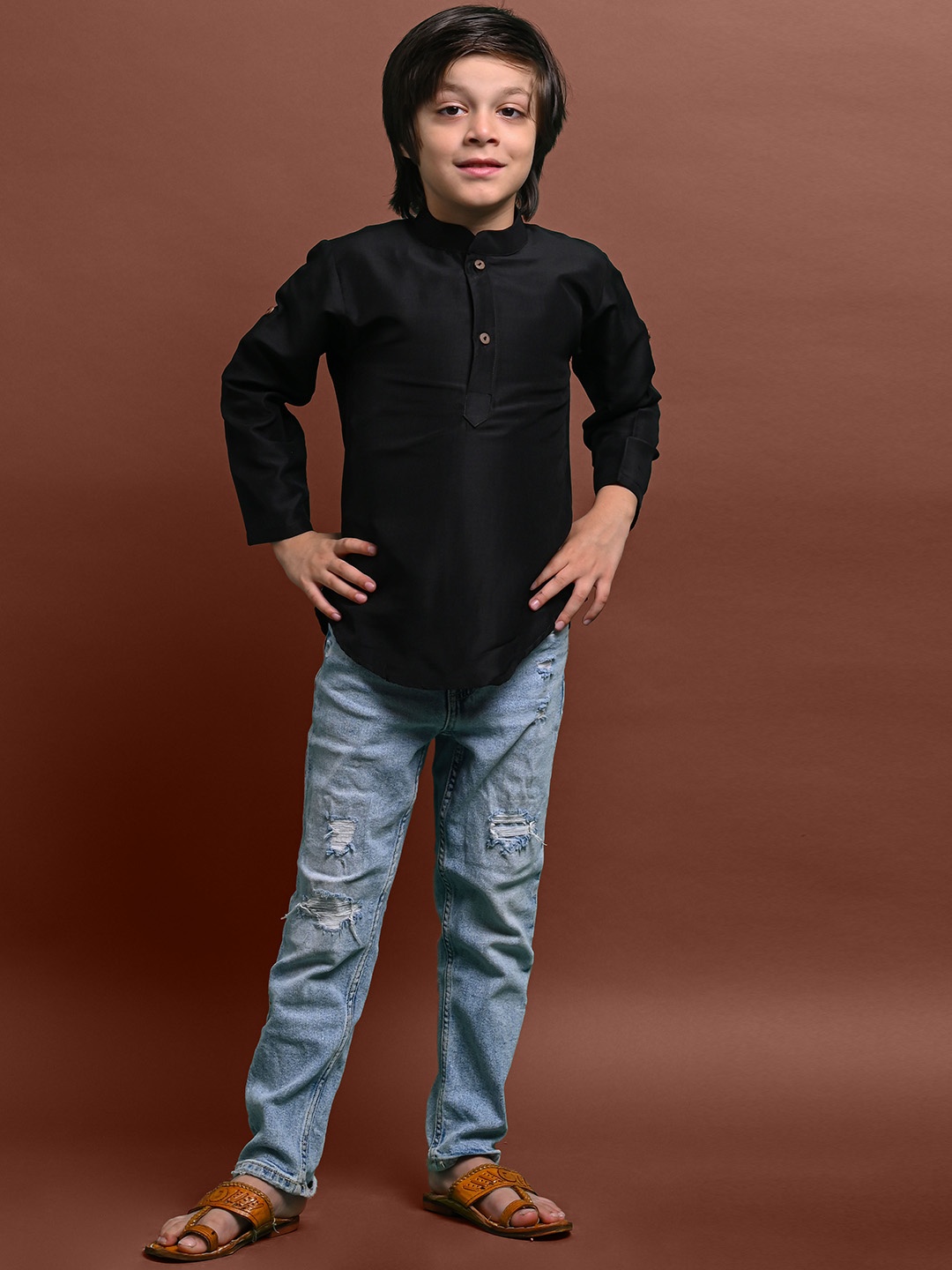 

VESHAM Boys Mandarin Collar Short Kurta, Black
