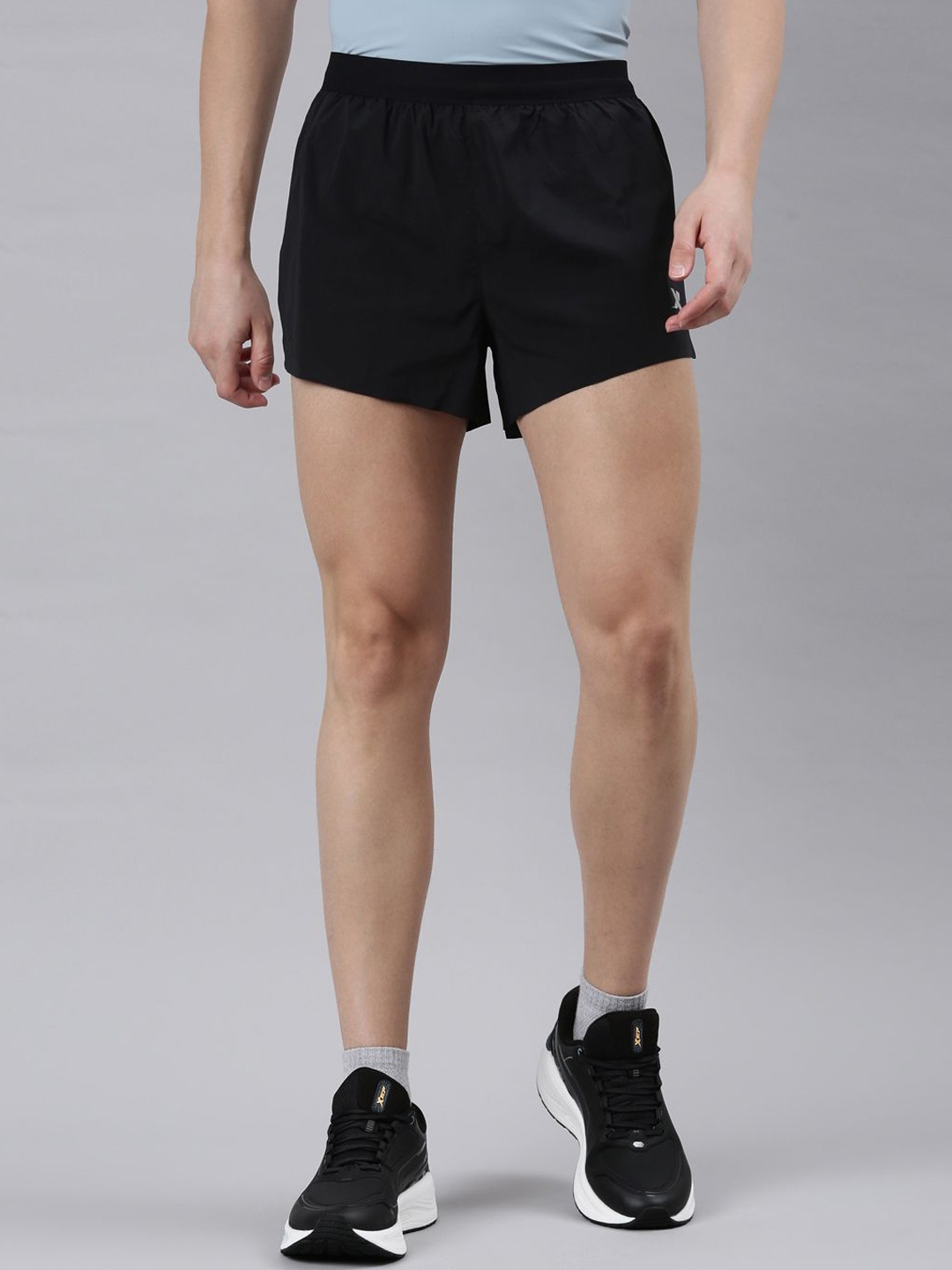 

Xtep Men Mid-Rise Running Sports Shorts, Black
