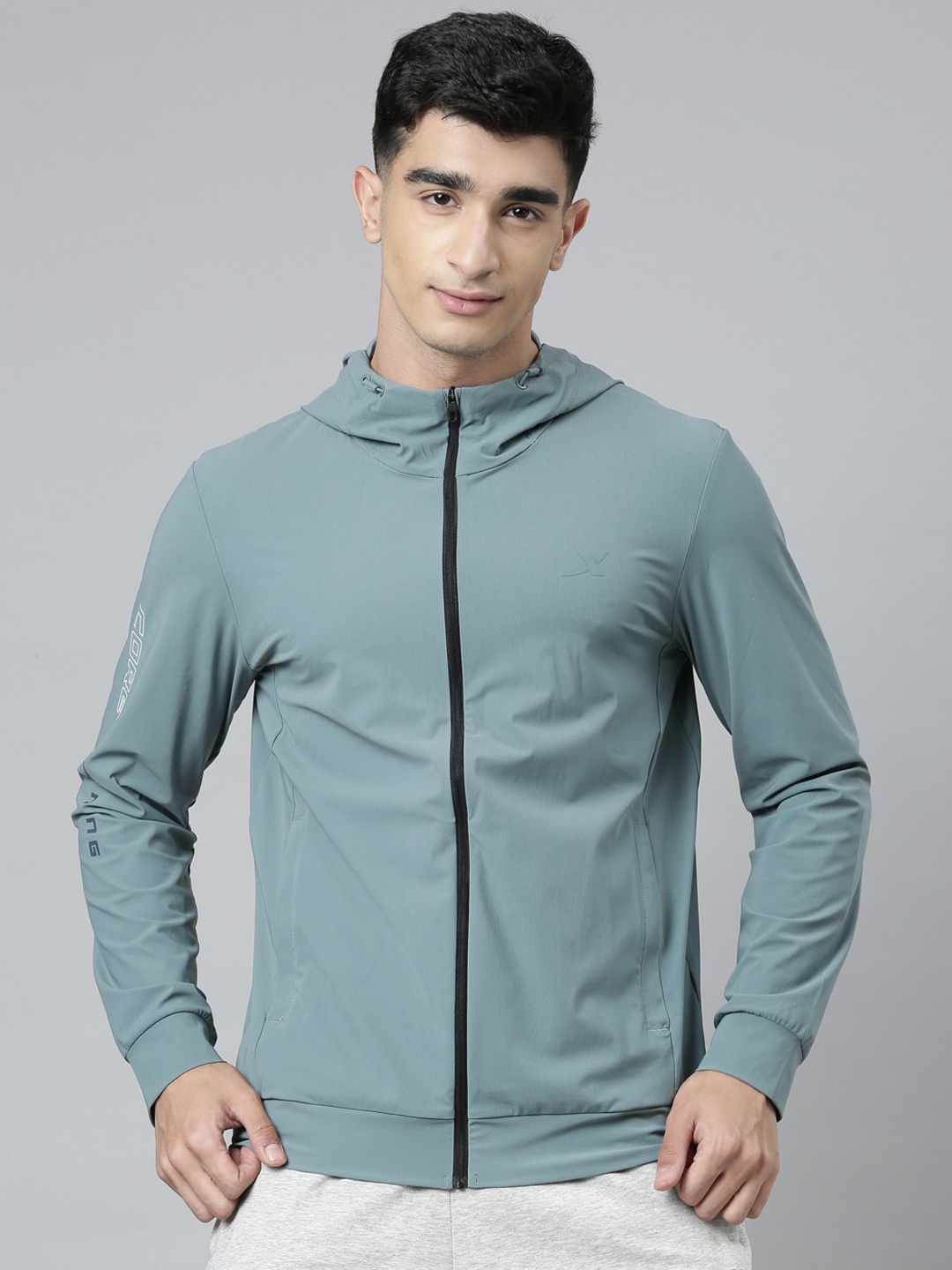 Xtep Men Lightweight Training or Gym Sporty Jacket, Grey
