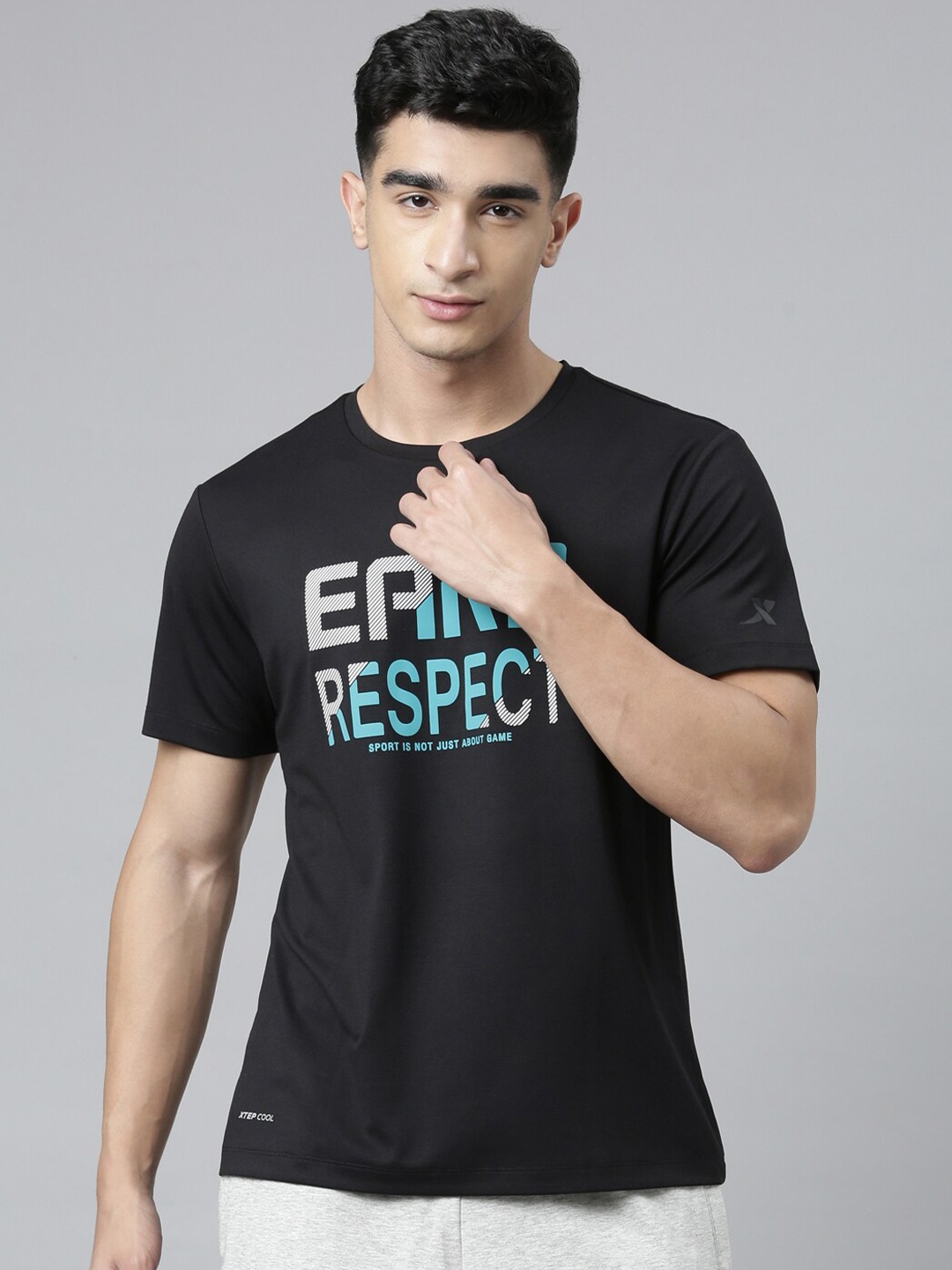 

Xtep Men Typography Printed Round Neck T-shirt, Black