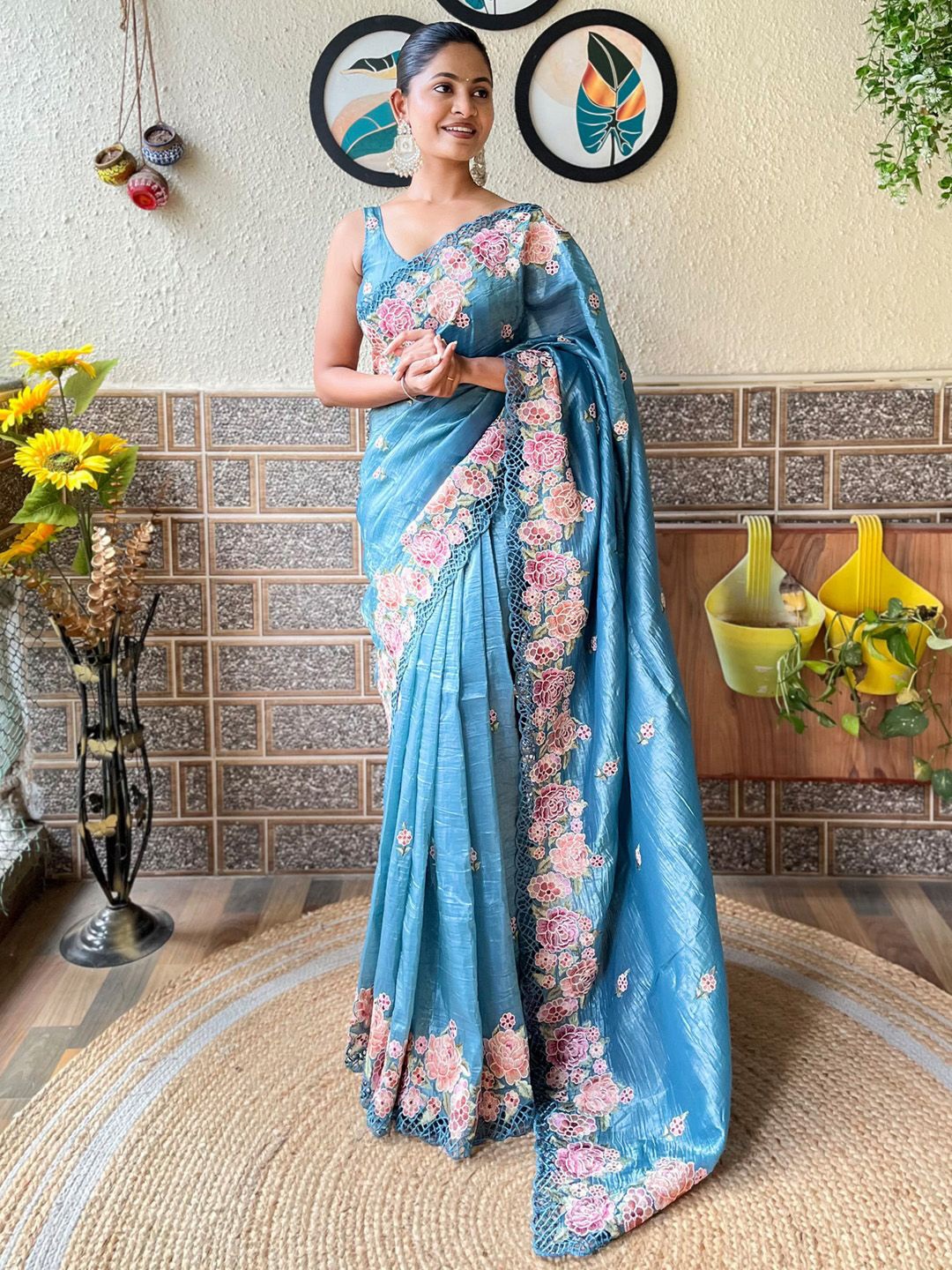 

Mitera Ethnic Motifs Embroidered Saree With Blouse Piece, Teal