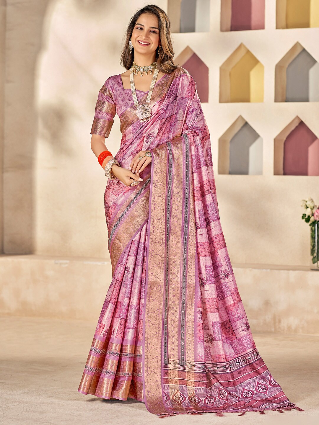 

Mitera Zari Woven Design Sungudi Saree, Mauve