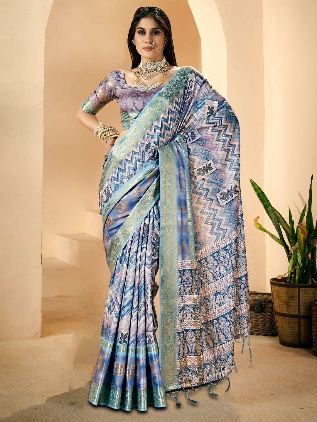 

Mitera Dola Silk Ethnic Printed Zari Sungudi Saree, Blue