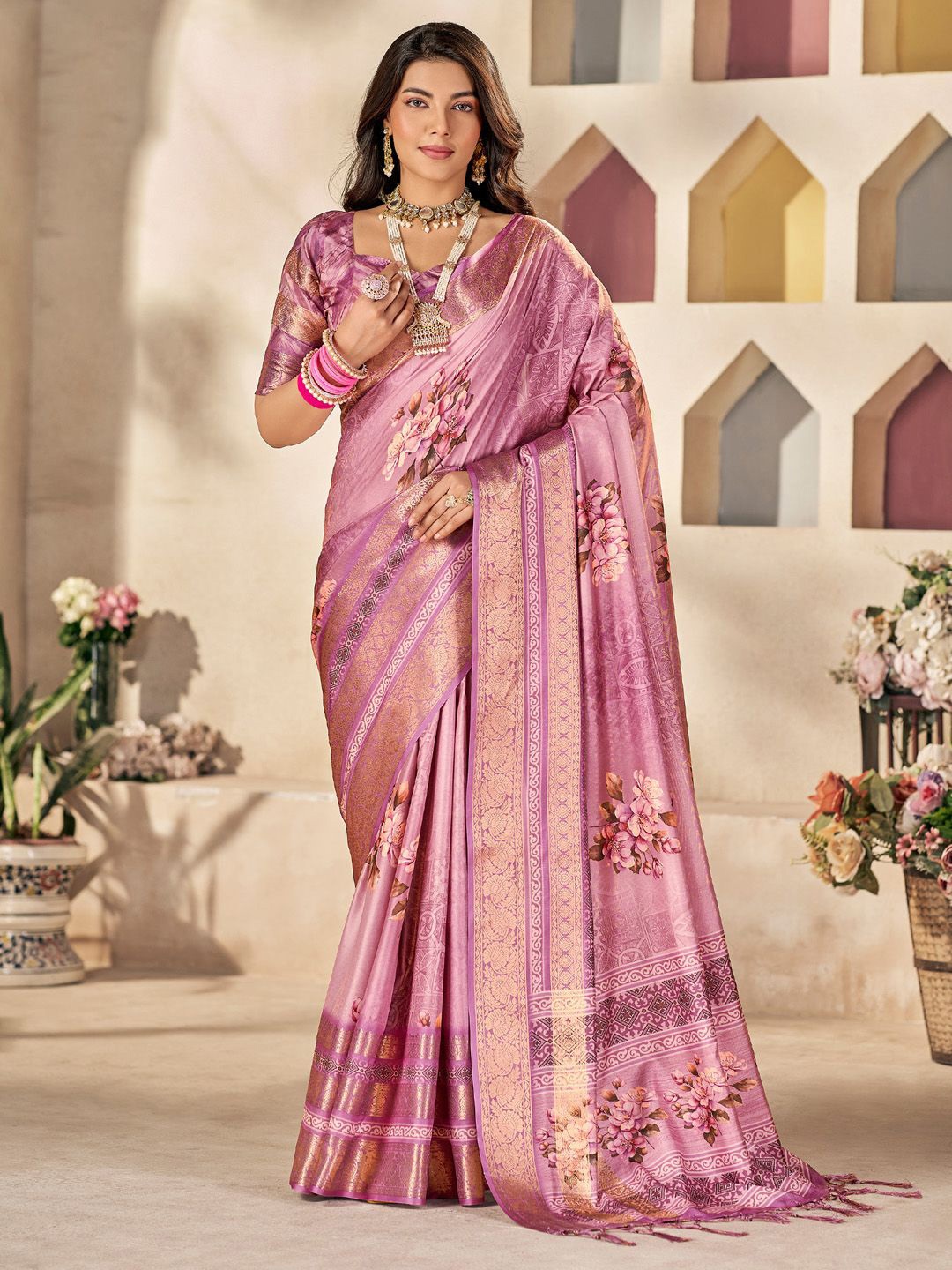 

Mitera Floral Zari Sungudi Saree, Mauve