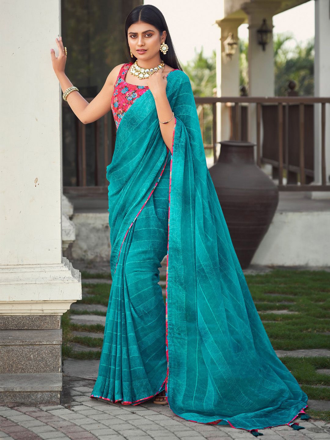 

Anouk Pure Georgette Saree With Blouse Piece, Blue