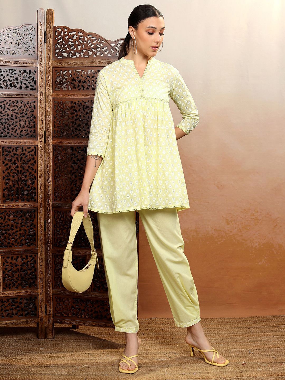 

Vishudh Printed Pure Cotton Top With Trousers Co-Ords, Yellow