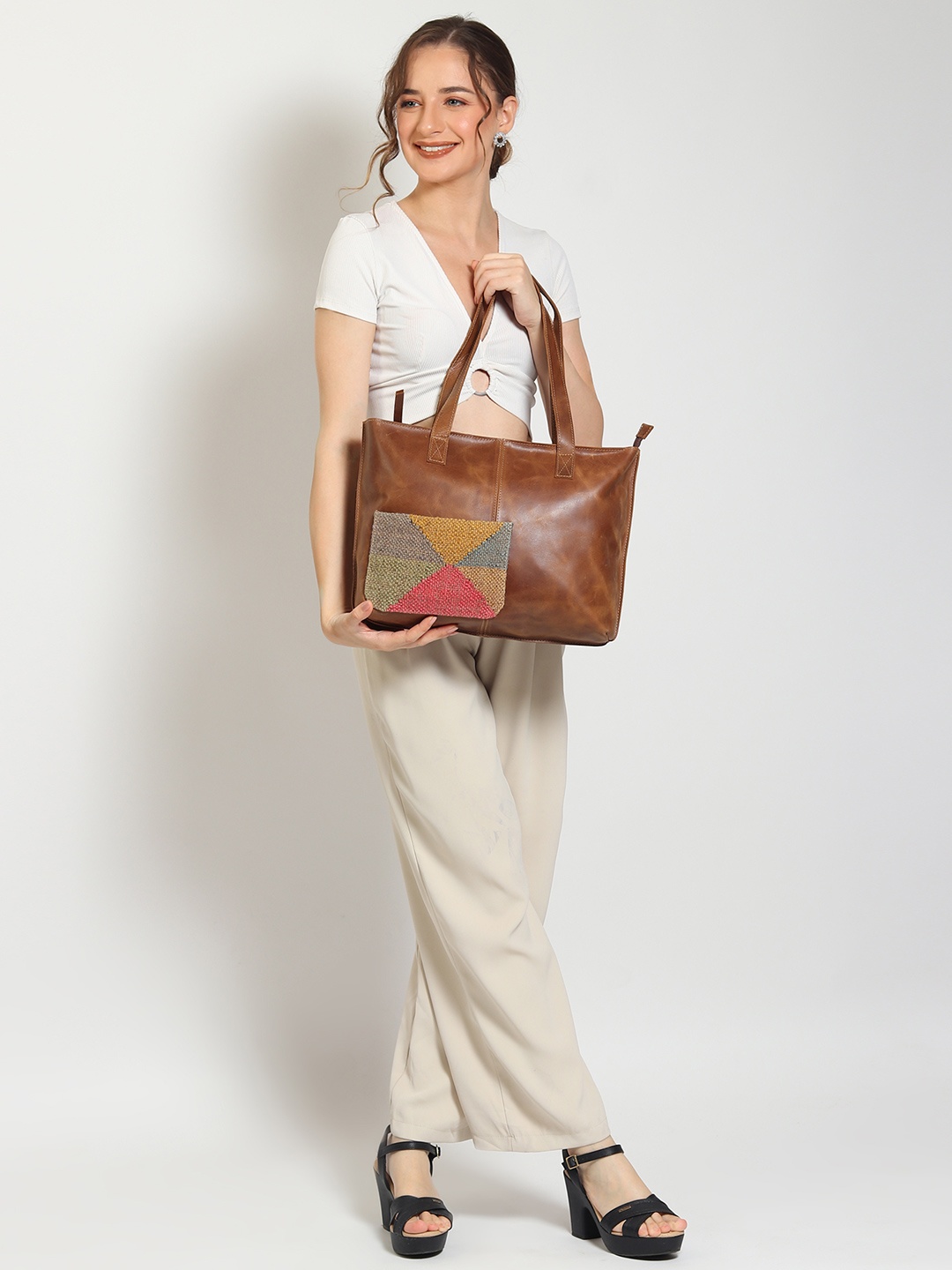 

Art Avenue Leather Shopper Tote Bag, Brown