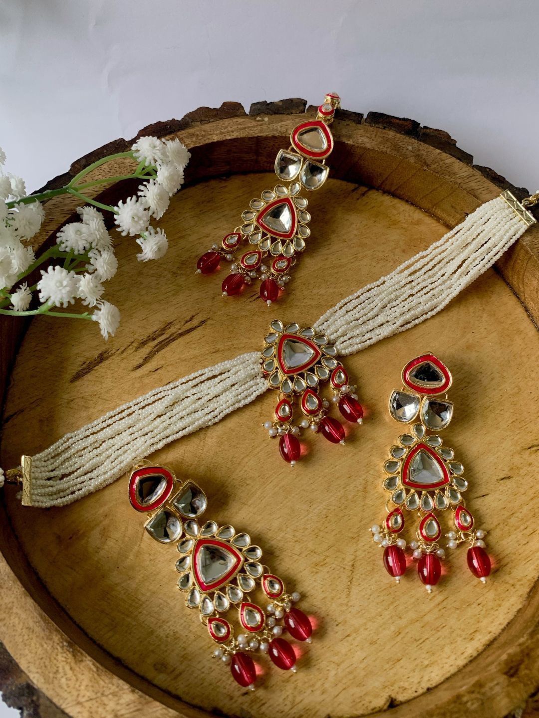 

I Jewels Gold Plated Kundan Studded & Beaded Jewellery Set