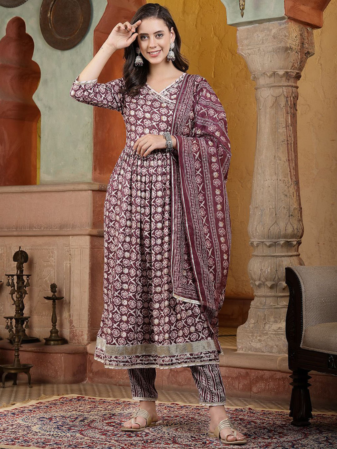 

Stylum V Neck Floral Printed Angrakha Gotta Patti Anarkali Kurta Set, Purple