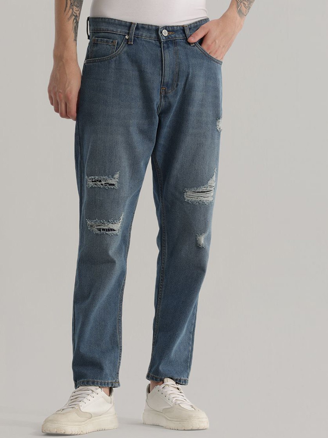 

Snitch Men Jean Relaxed Fit Mildly Distressed Jeans, Blue