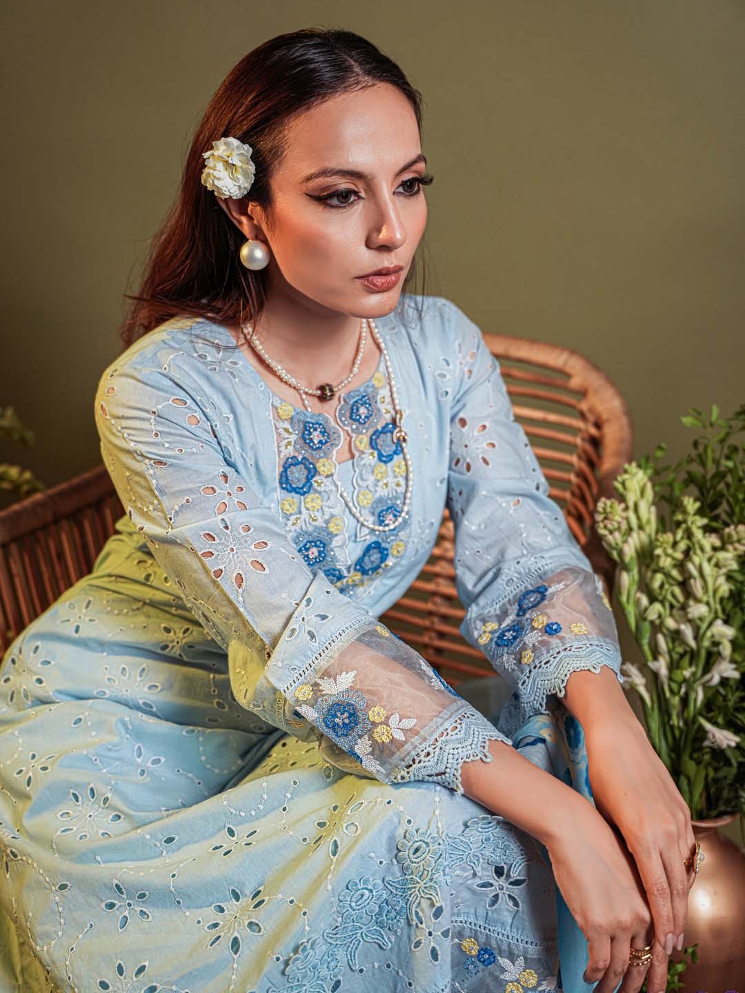 

HEEPOSH Floral Embroidered Pure Cotton Straight Kurta With Trousers & Dupatta, Blue