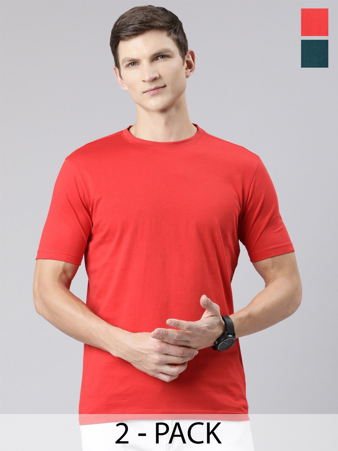 

Huetrap Men Set Of 2 Solid Round Neck T-shirts, Red