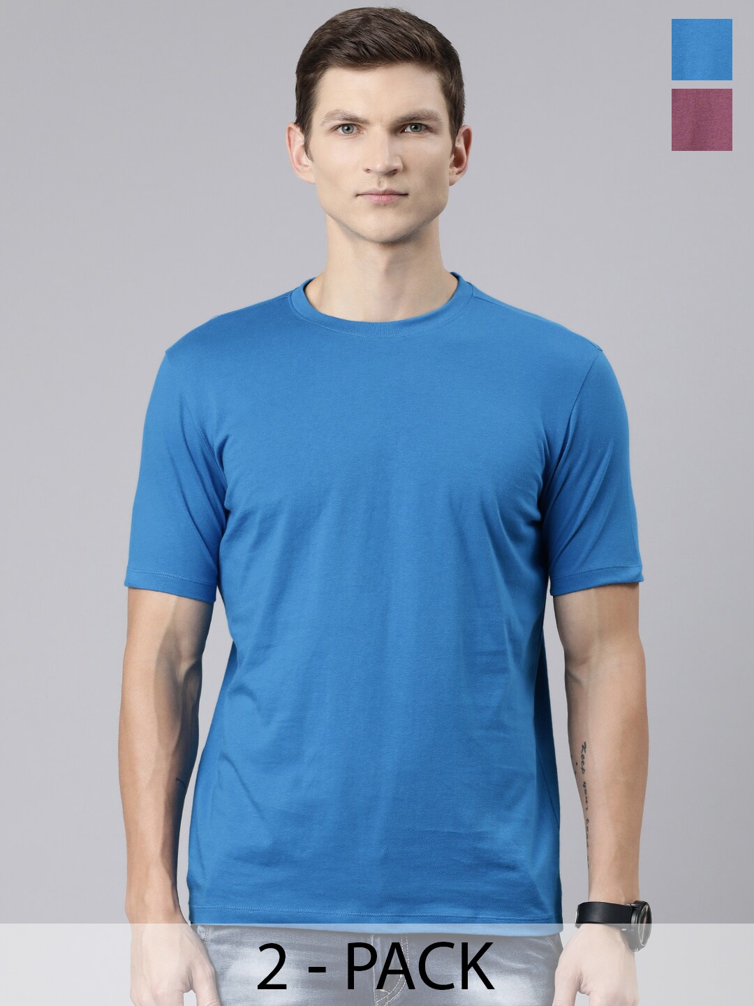 

Huetrap Men Set Of 2 Solid Round Neck T-shirts, Blue