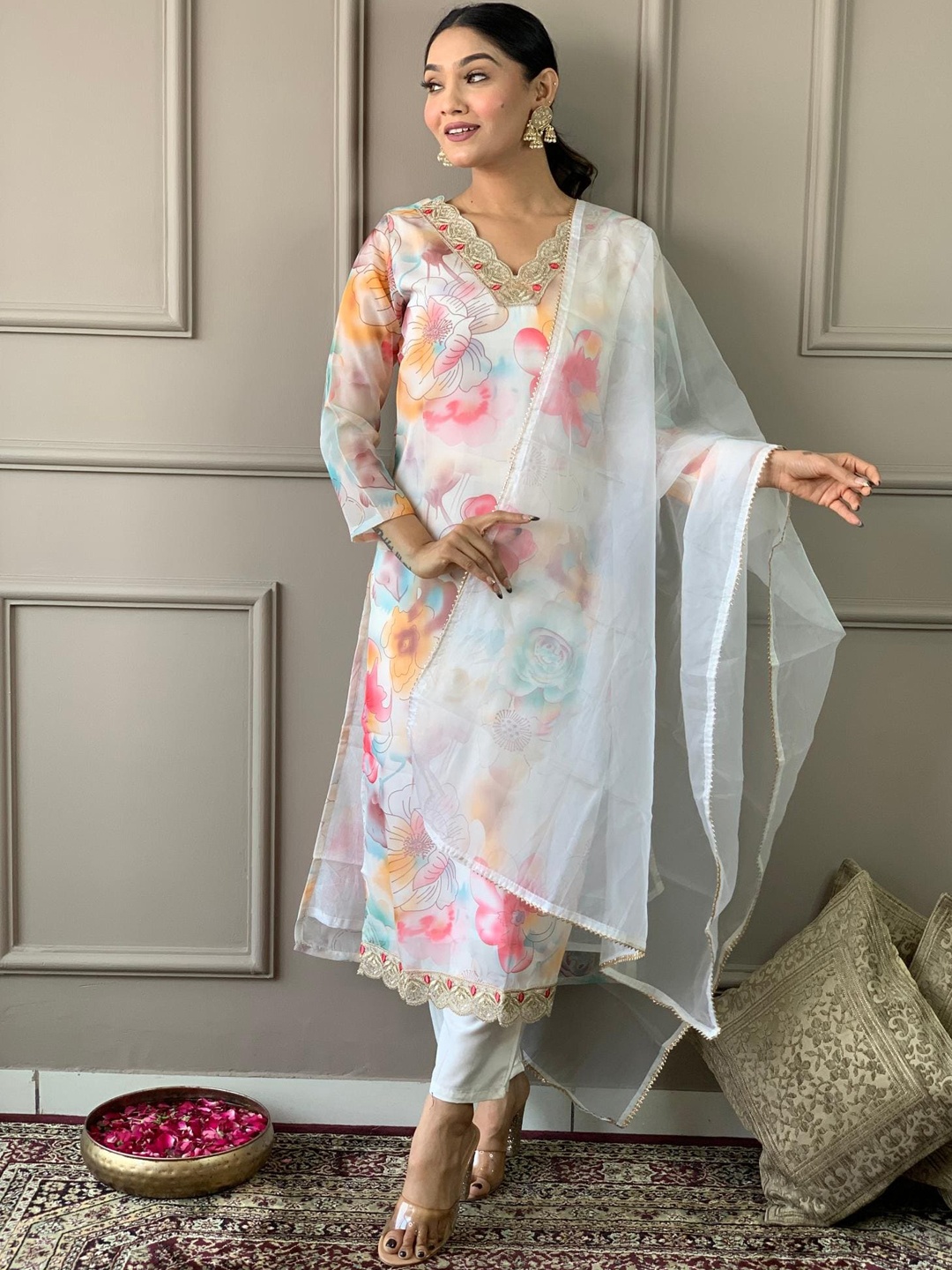 

THE52 V Neck Floral Embroidered Regular Sequinned Straight Kurta Set, White