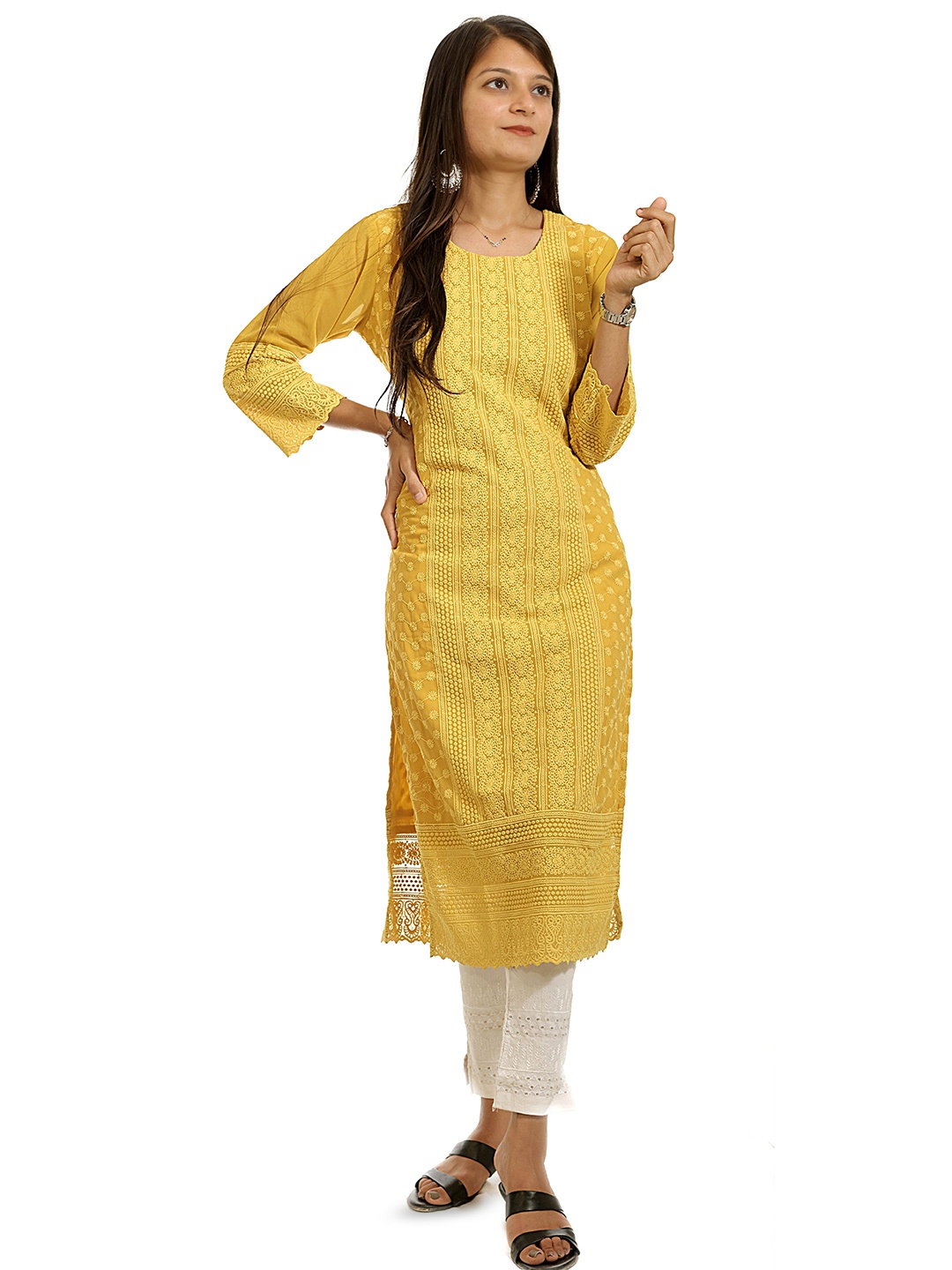 

BAESD Floral Embroidered Round Neck Straight Kurta, Yellow