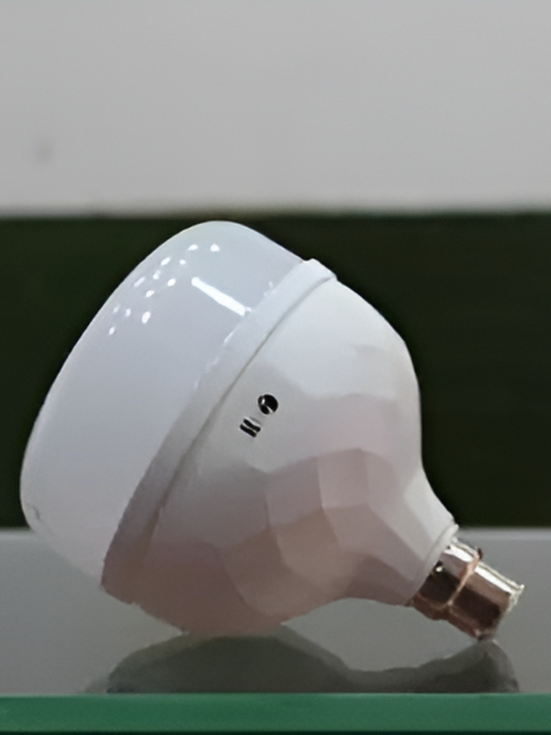 

SPARK WORLD White Contemporary Ceiling Lamp