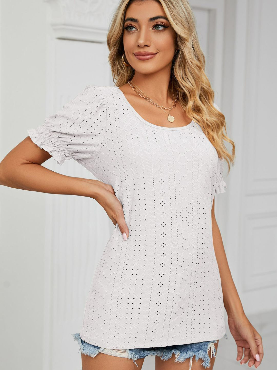 

4WRD by Dressberry Schiffli Puff Sleeves Top, White