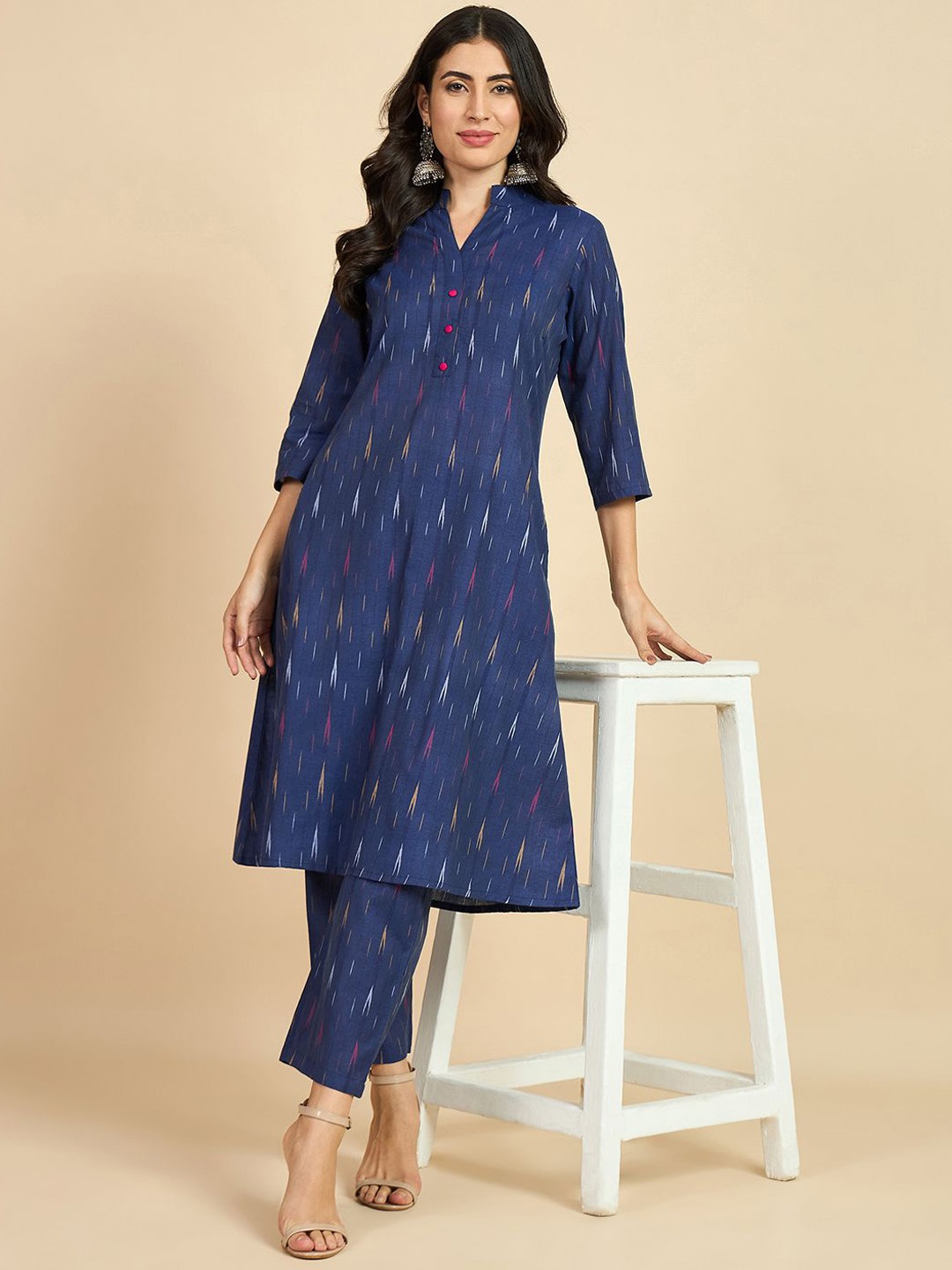 

Azira Ikat Printed Mandarin Collar Regular Pure Cotton Straight Kurta With Palazzos, Blue