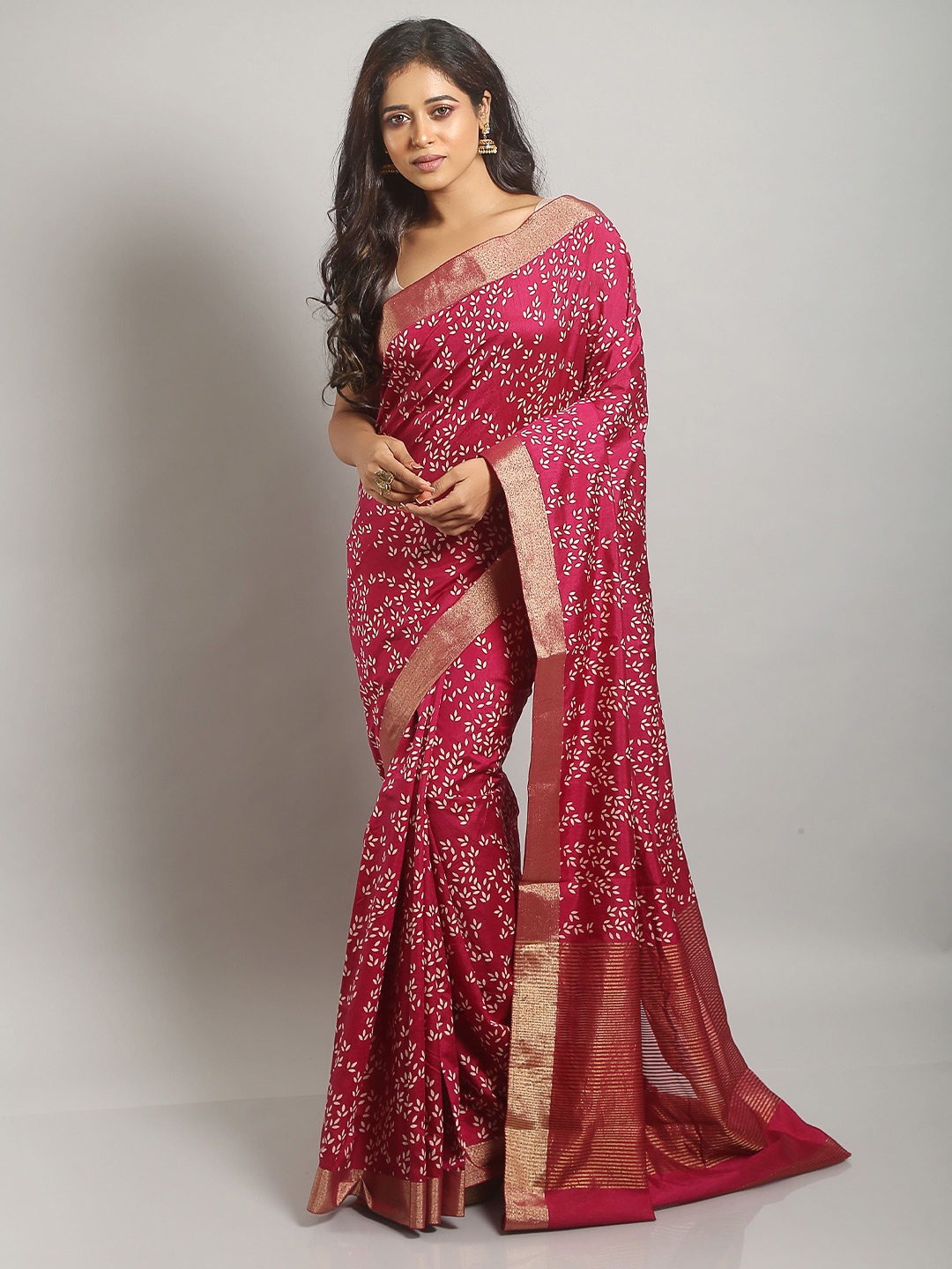 

Urbane Essence Floral Zari Pure Silk Tussar Saree, Pink